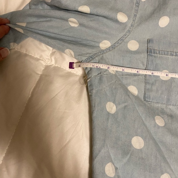 CHAMBRAY LG POLKA DOT CROPPED SHIRT (F) - Picture 10 of 11